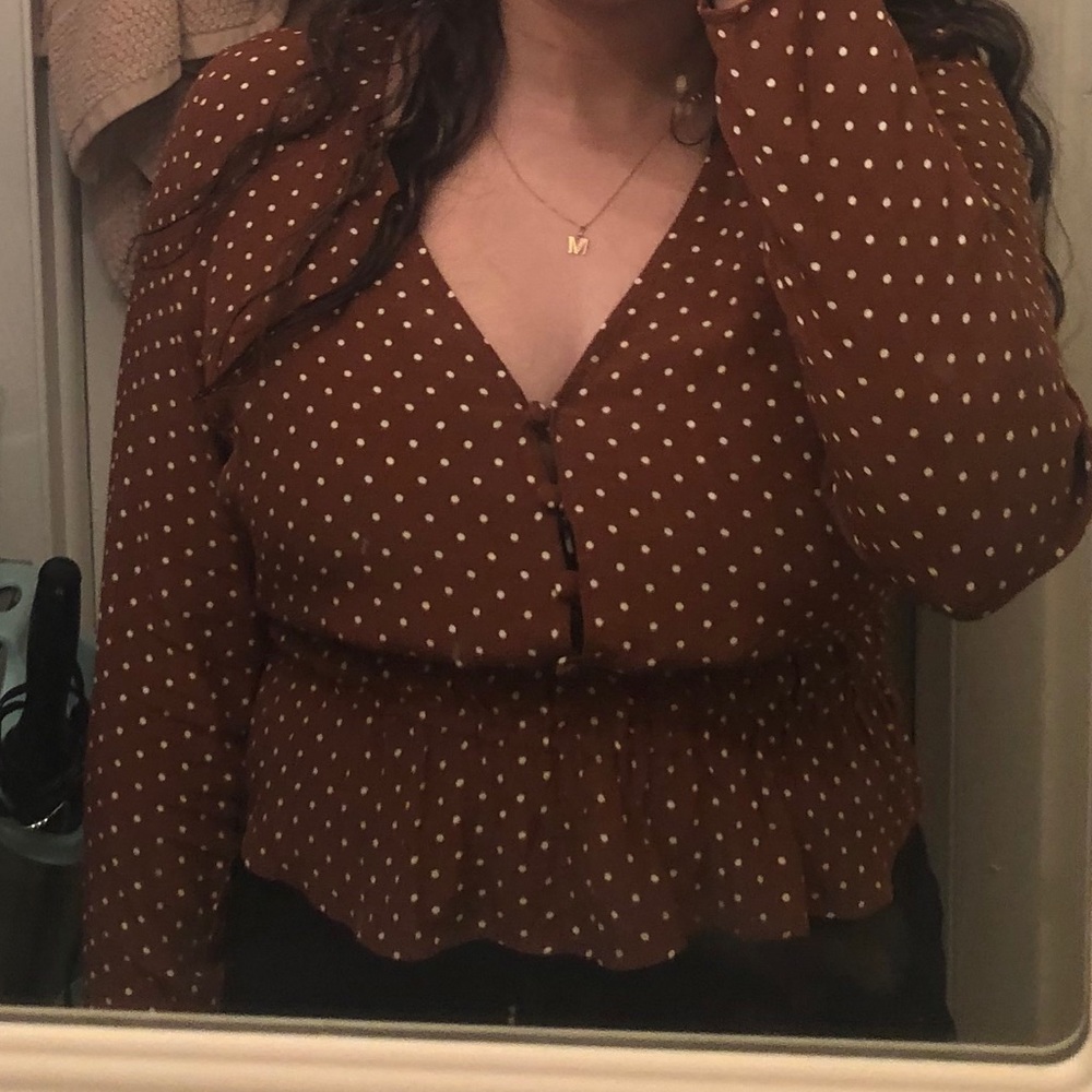 blouse - Picture 3 of 3